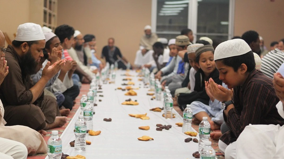 Doa Buka Puasa: Teks Arab, Latin dan Terjemah Bahasa Indonesia