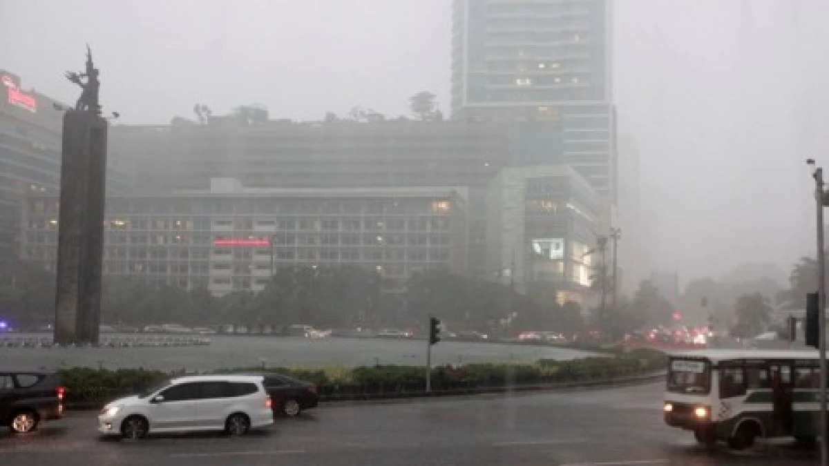 Prakiraan Cuaca Jakarta Hari Ini: Siang Hujan Ringan