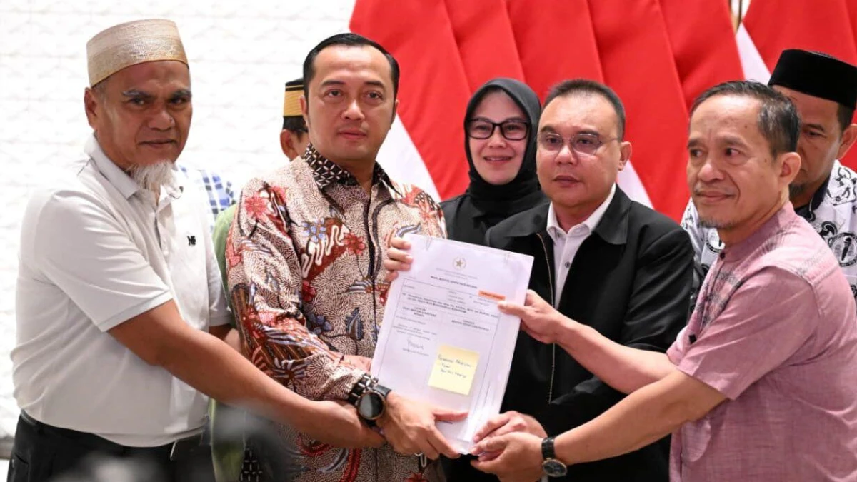 Prabowo Rehabilitasi 2 Guru di Luwu Utara yang Dipecat karena Bantu Honorer