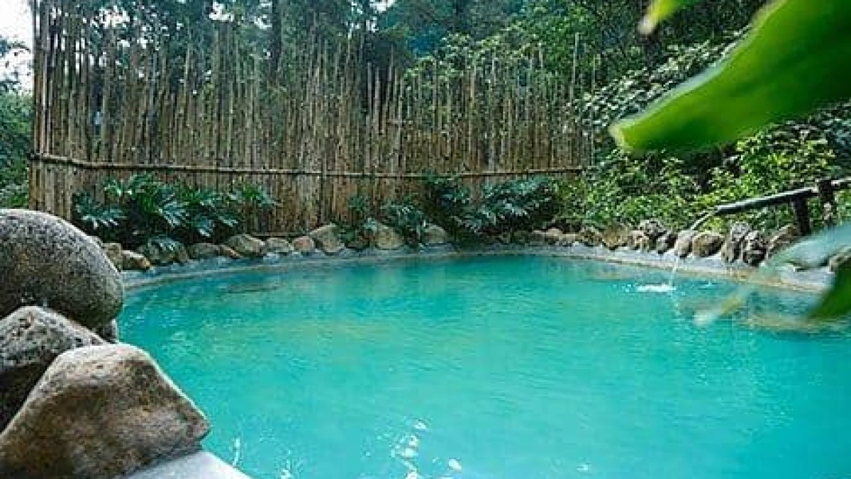 Liburan Tetap Asyik Meski Hujan, 7 Destinasi Wisata Ini Bisa Jadi Pilihan