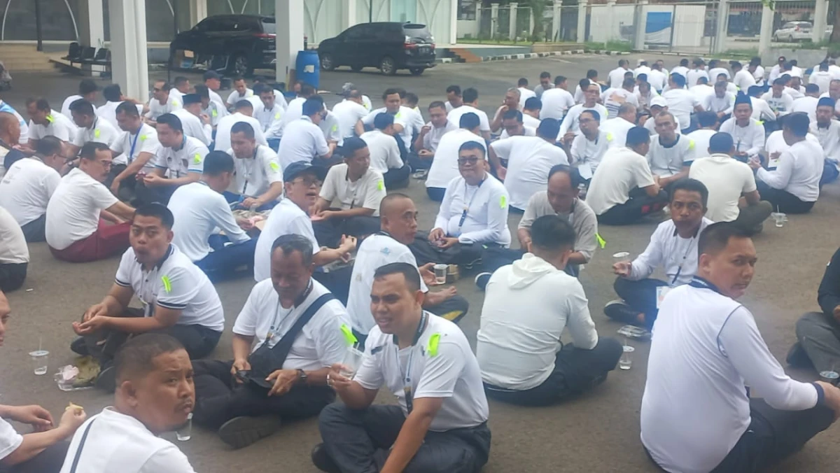 Kemenhaj Beberkan Alasan Ribuan Petugas Haji 2026 Dilatih Baris Berbaris