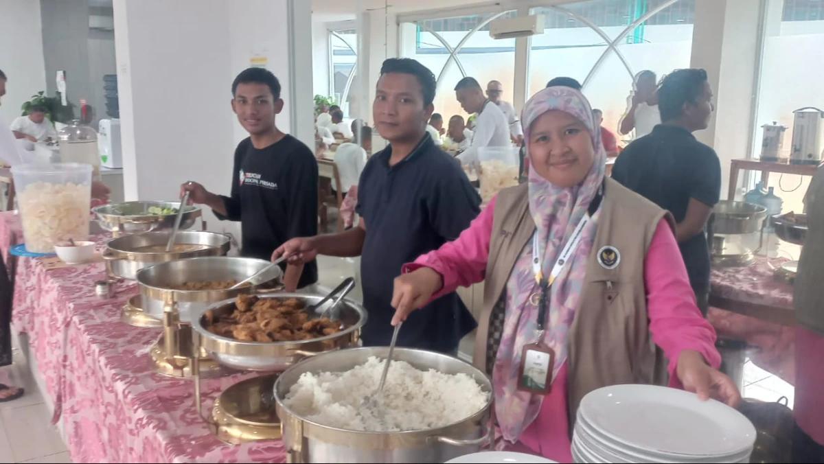 Cerita di Balik Layar: Anisa Prayitna dan Perjuangan Menjaga Asupan Gizi Ribuan Calon Petugas Haji