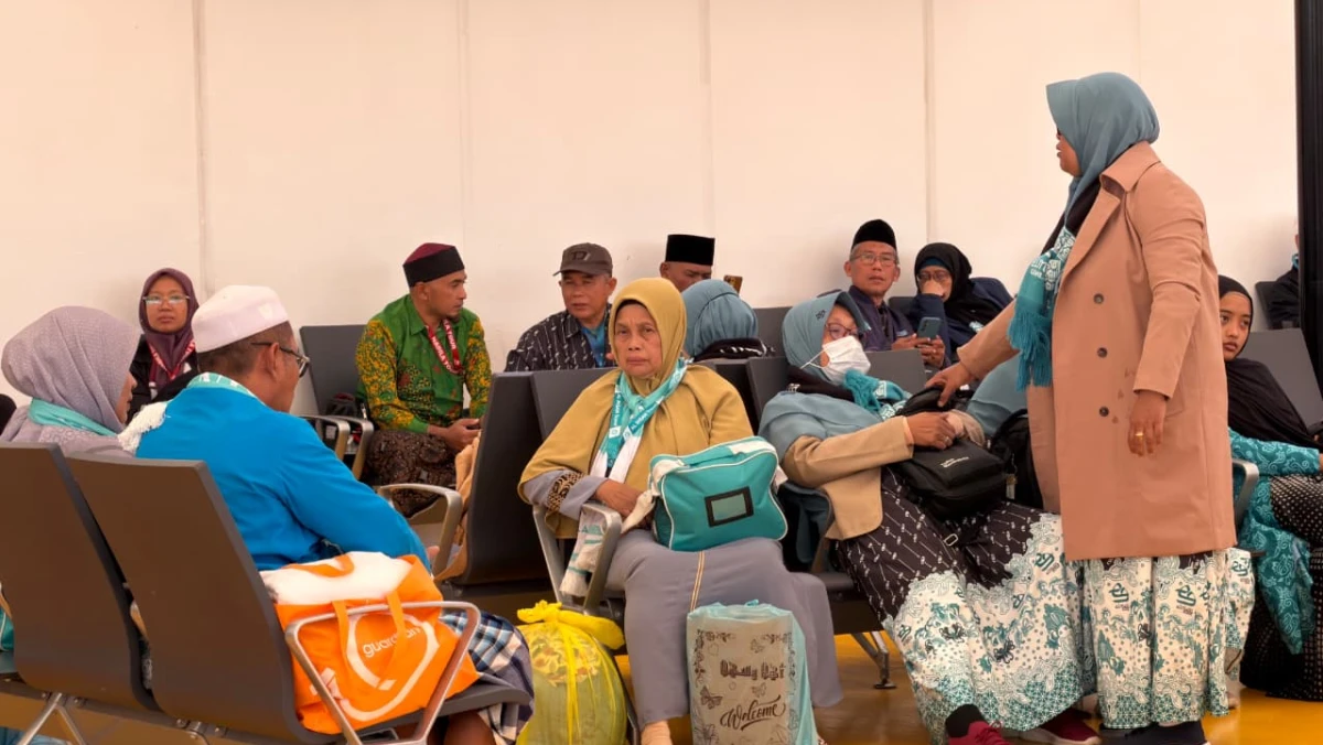 Kemenhaj Kawal Kepulangan 2.735 Jemaah Umrah di Bandara King Abdul Aziz Jeddah