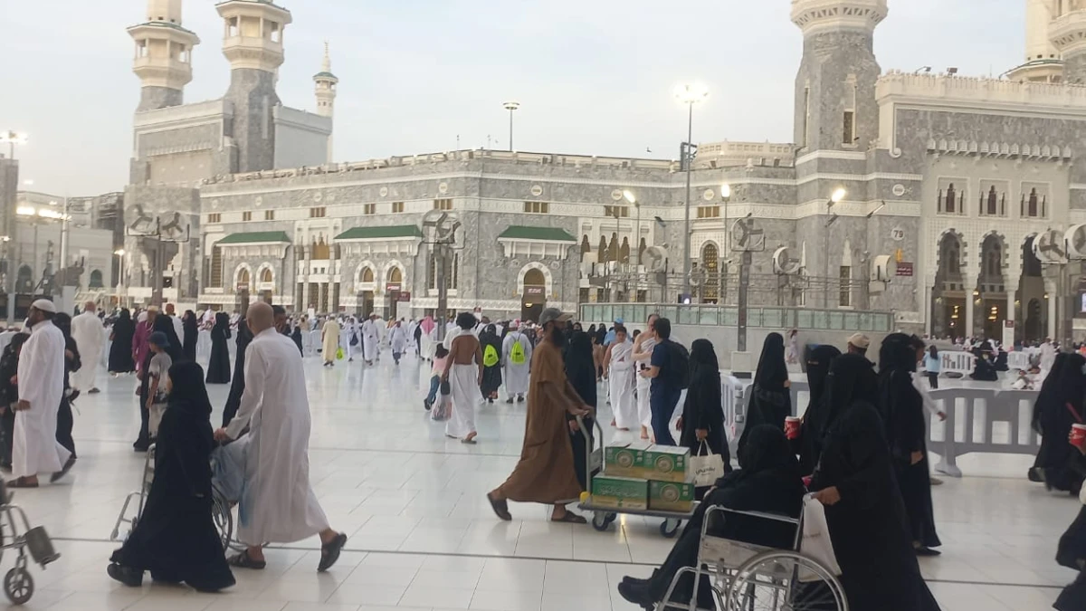 Petugas Keamanan Arab Saudi Gelar Pengecekan Acak di Makkah, Jemaah Diimbau Selalu Bawa Kartu Nusuk
