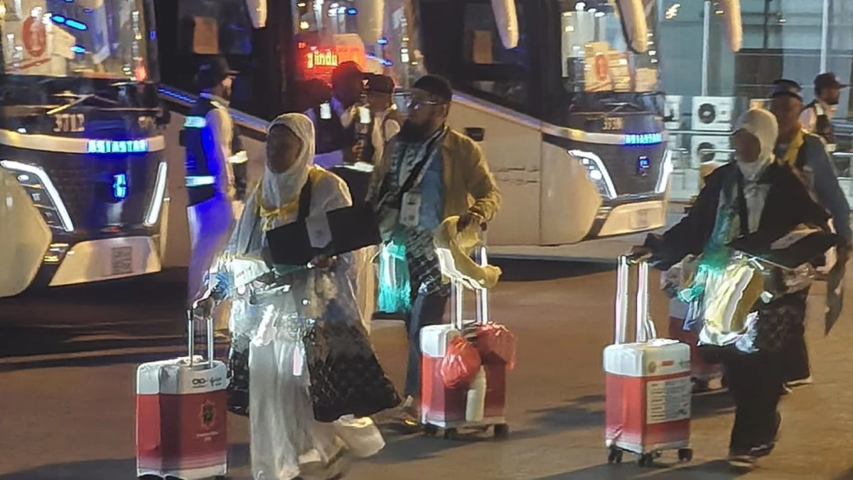 Sempat Delay Sehari, Jemaah Haji Asal Batam Tiba di Madinah