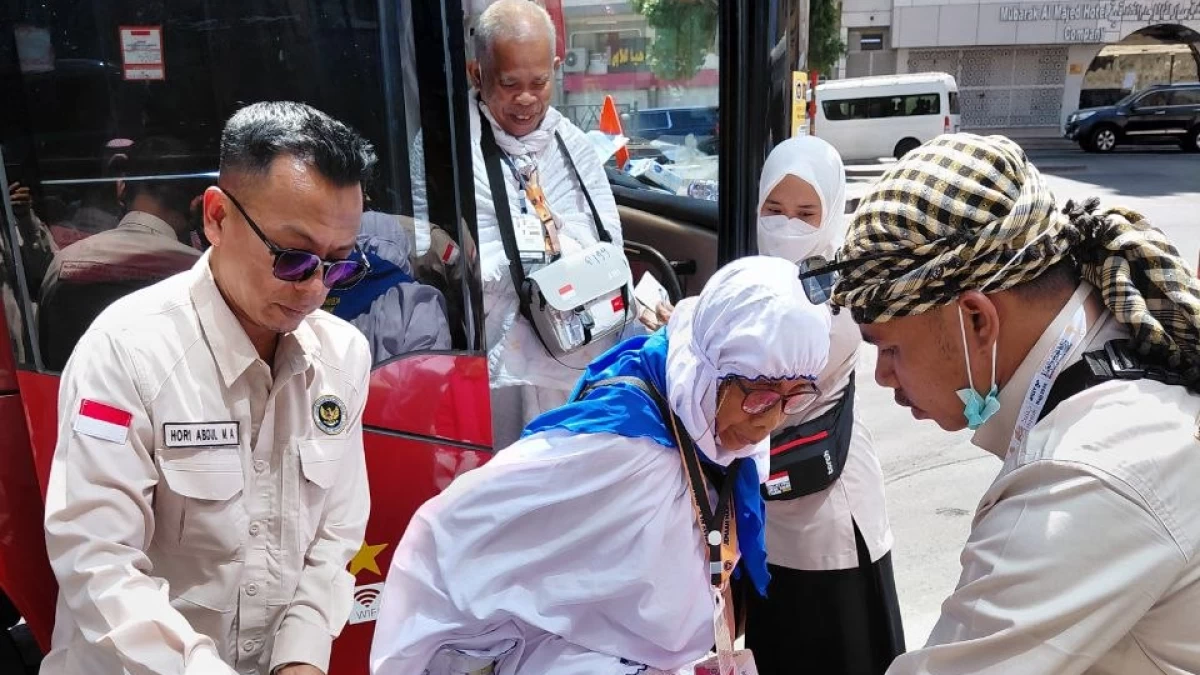 Momen Haru di Misfalah: Banjir Air Mata dalam Kerumunan Jemaah