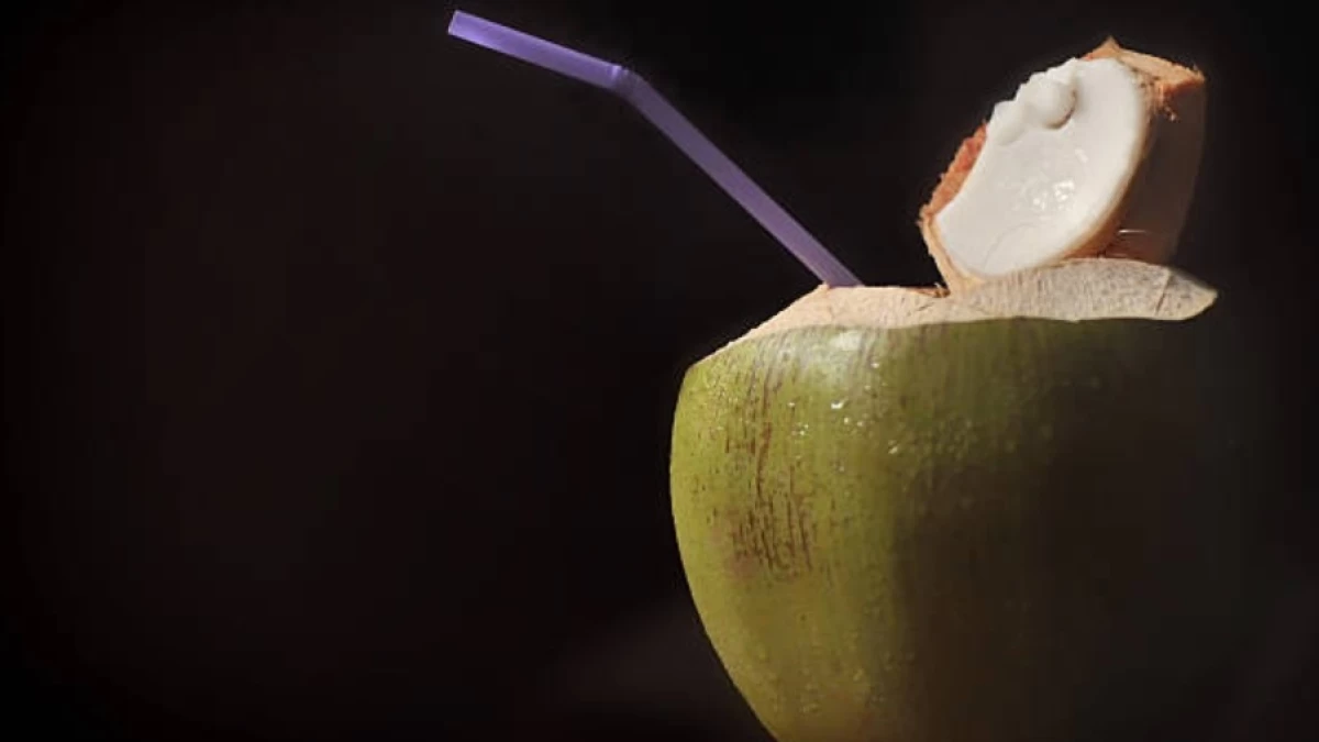 Ternyata Minum Air Kelapa Bisa Cegah Penyakit Batu Ginjal dan Turunkan Risiko Sakit Jantung