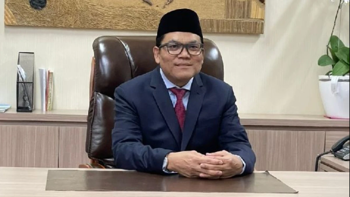 Kurangi Kesenjangan Sosial, Rektor UIN Jakarta Prof Asep Jelaskan Perbedaan Zakat dan Sedekah