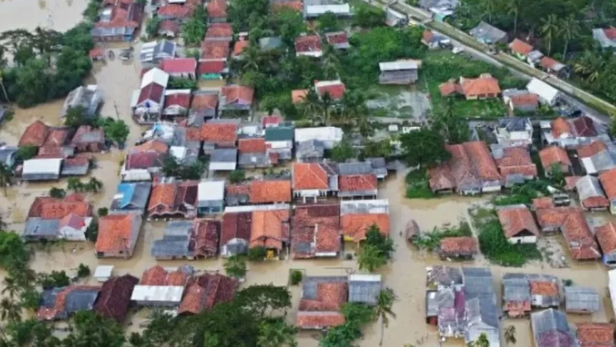 Sungai Citarum dan Cibeet Meluap, Banjir Terjang 20 Kecamatan di Karawang
