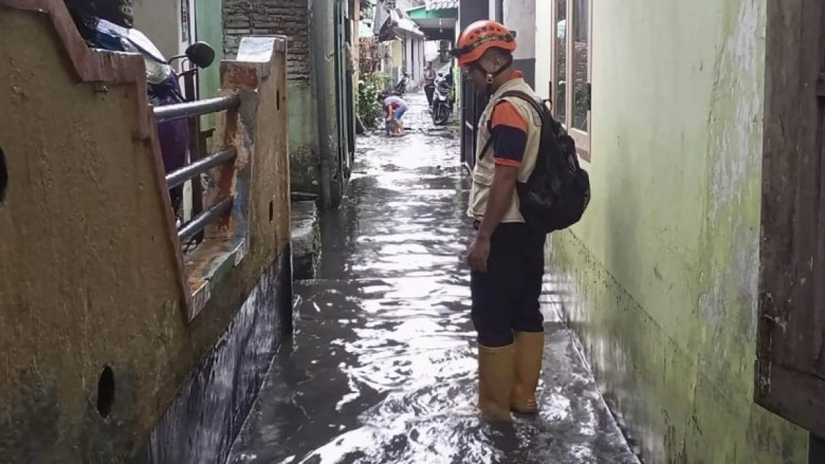Banjir Terjadi di Beberapa Titik di Kota Malang, Ketinggian Air Sempat Capai 2 Meter