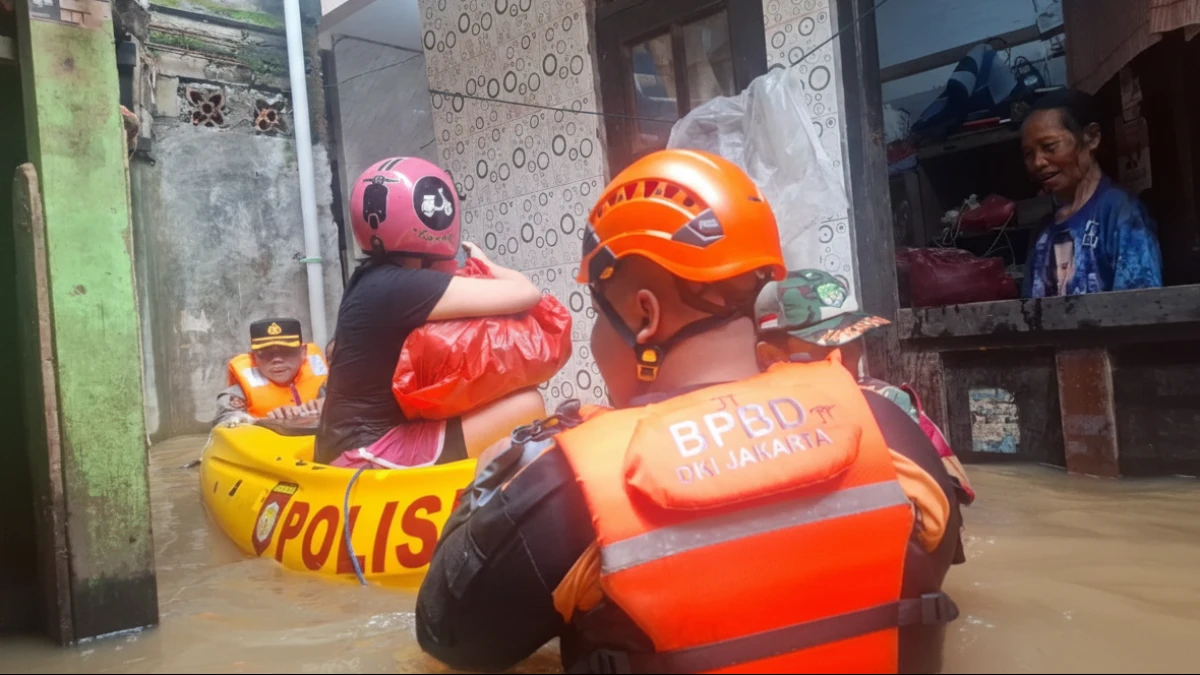 Hujan Deras Bikin Kali Krukut Meluap, 39 RT di Jaksel Terendam Banjir