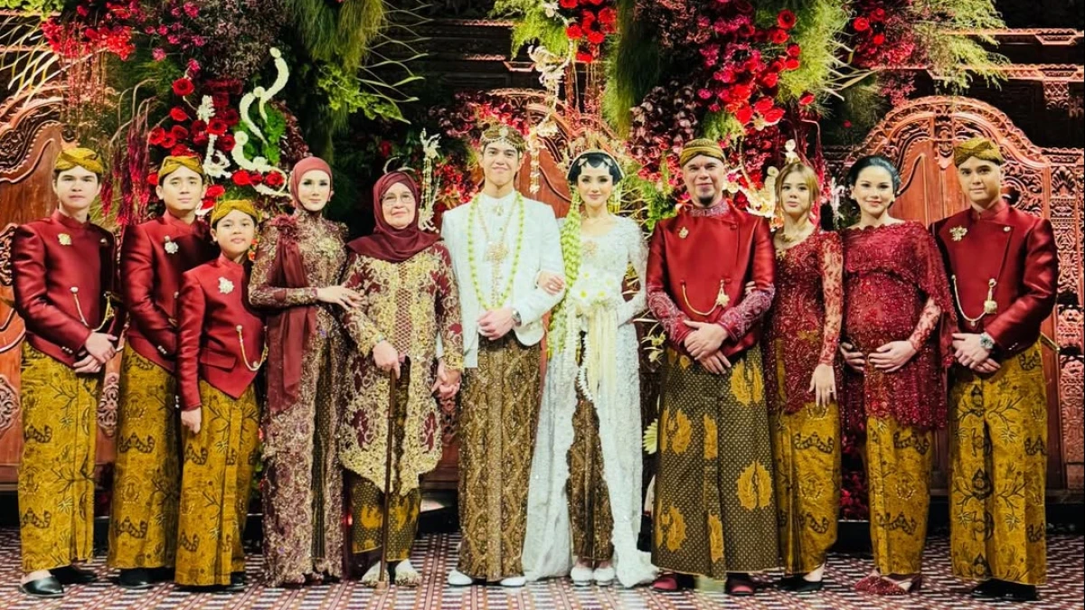 Potret Bahagia Keluarga Ahmad Dhani usai El Rumi dan Syifa Hadju Resmi Menikah