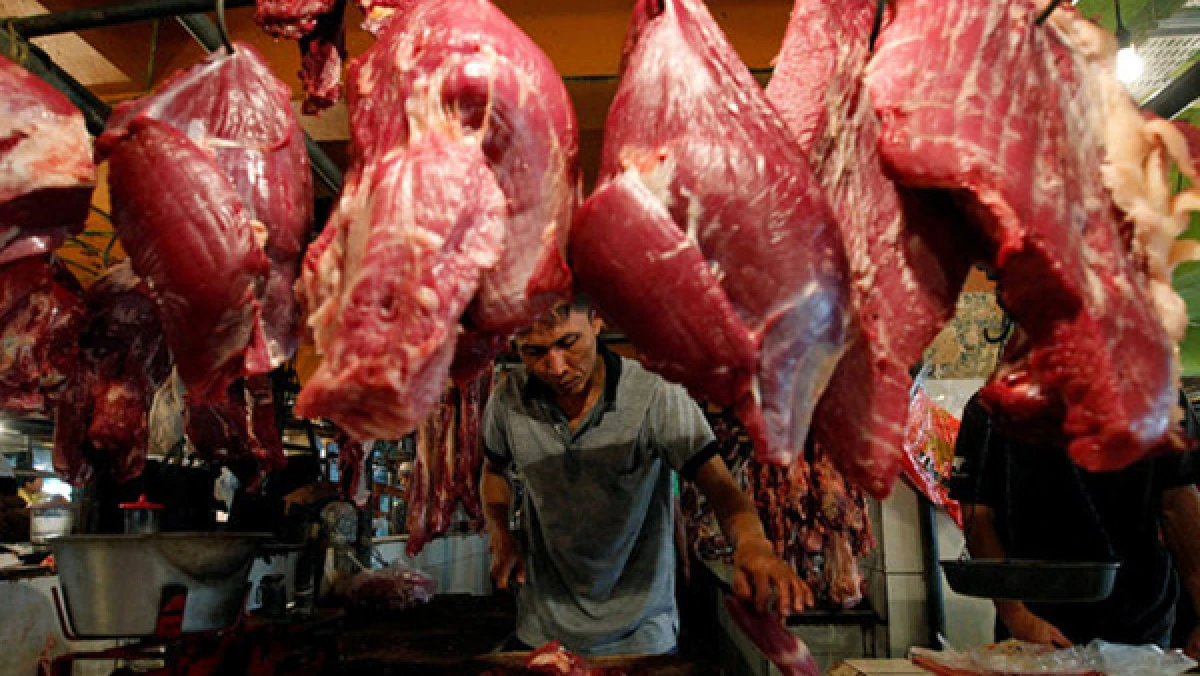 Harga Komoditas Pangan Kompak Naik H-1 Ramadan: Daging Sapi Rp145.900, Ayam Rp42.150