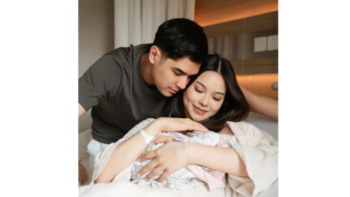 Al Ghazali dan Alyssa Daguise Umumkan Kelahiran Anak Pertama, Bernama Soleil Zephora Ghazali