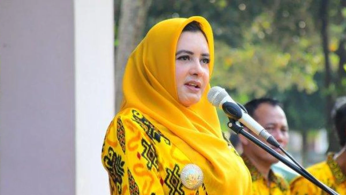 KPK OTT Bupati Pekalongan Fadia Arafiq