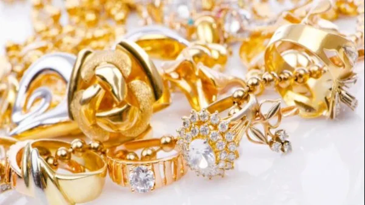 Harga Emas Tak Bergeming di Awal Pekan, Mau Beli atau Jual? Cek Daftar Lengkapnya