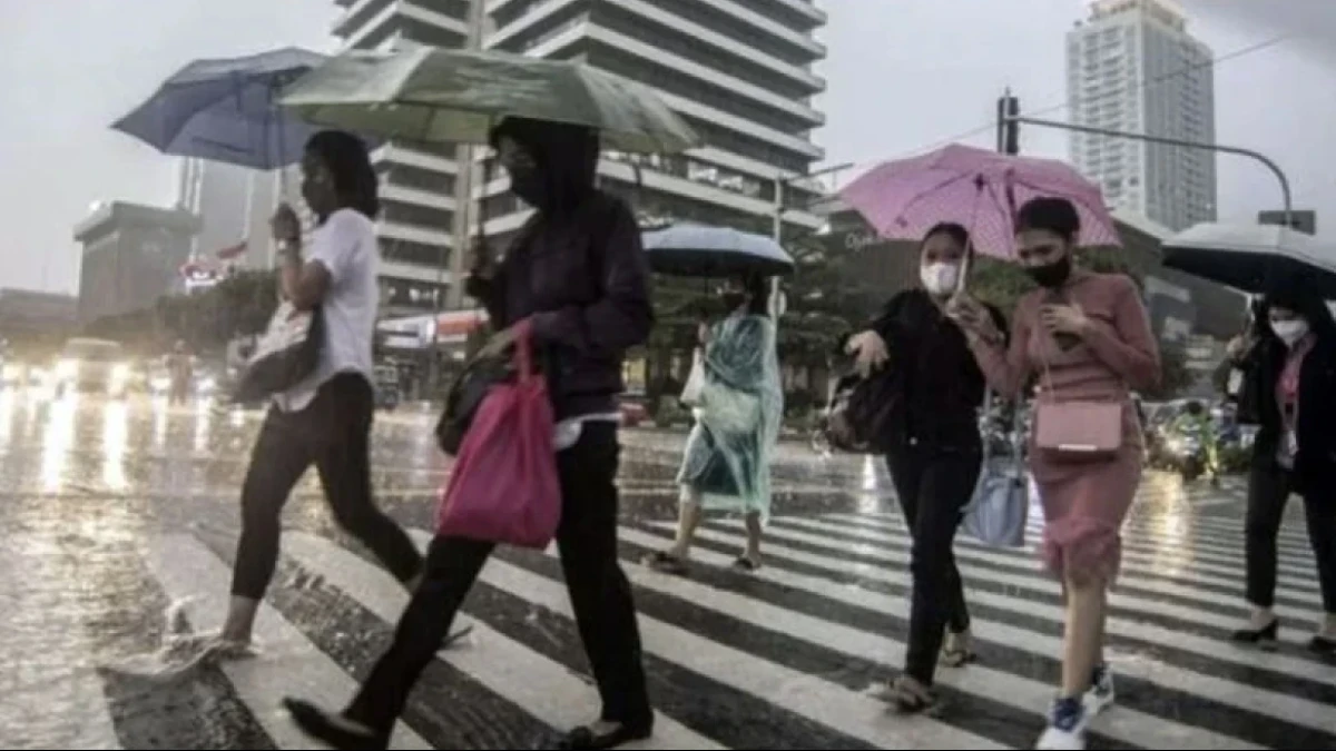 Akhir Pekan, Jakarta dan Sebagian Besar Wilayah Indonesia Berpotensi Dilanda Hujan Petir