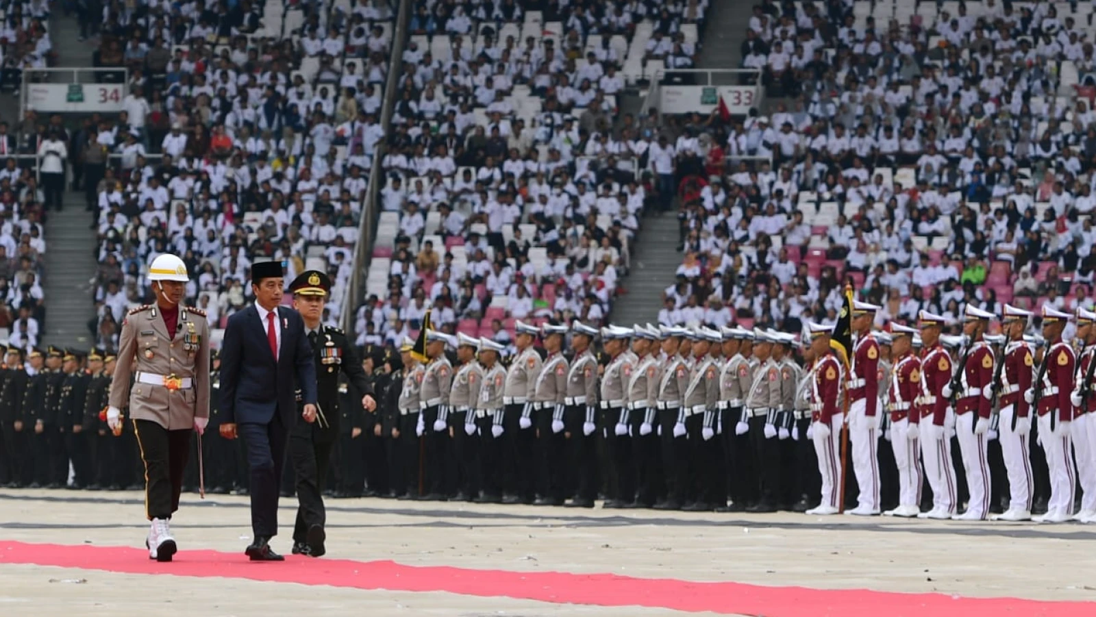 Presiden di HUT Bhayangkara: Jangan Ada Lagi Persepsi Hukum Tajam ke Bawah, Tumpul ke Atas