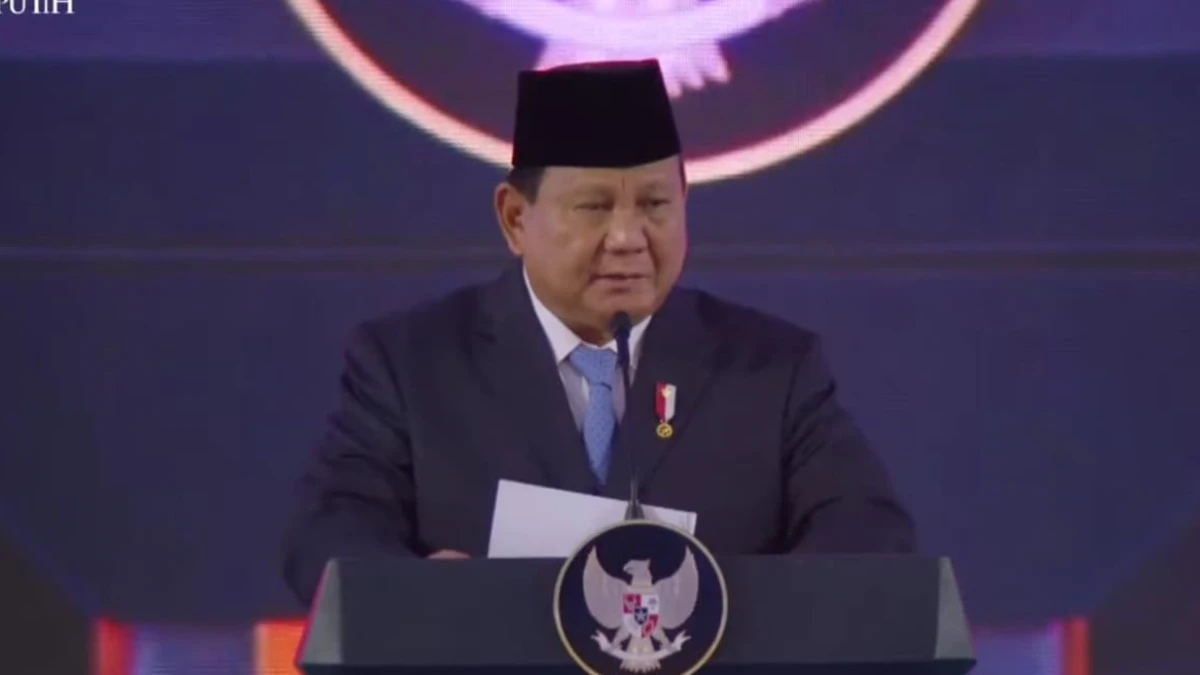 Resmikan Danantara, Prabowo Beri Hormat ke Puan Maharani