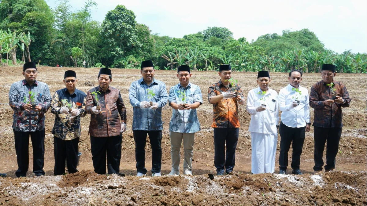Kemenag-BWI Kick-Off Bantuan Inkubasi Wakaf Produktif di Yayasan Syekh Manshur Pandeglang