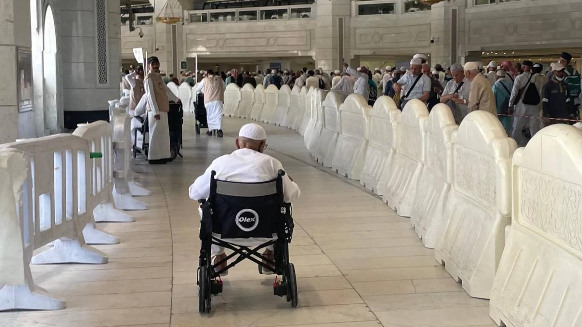 Tarif Resmi Kursi Roda di Makkah 300-350 Riyal, Jemaah Diimbau Hindari Pendorong Ilegal