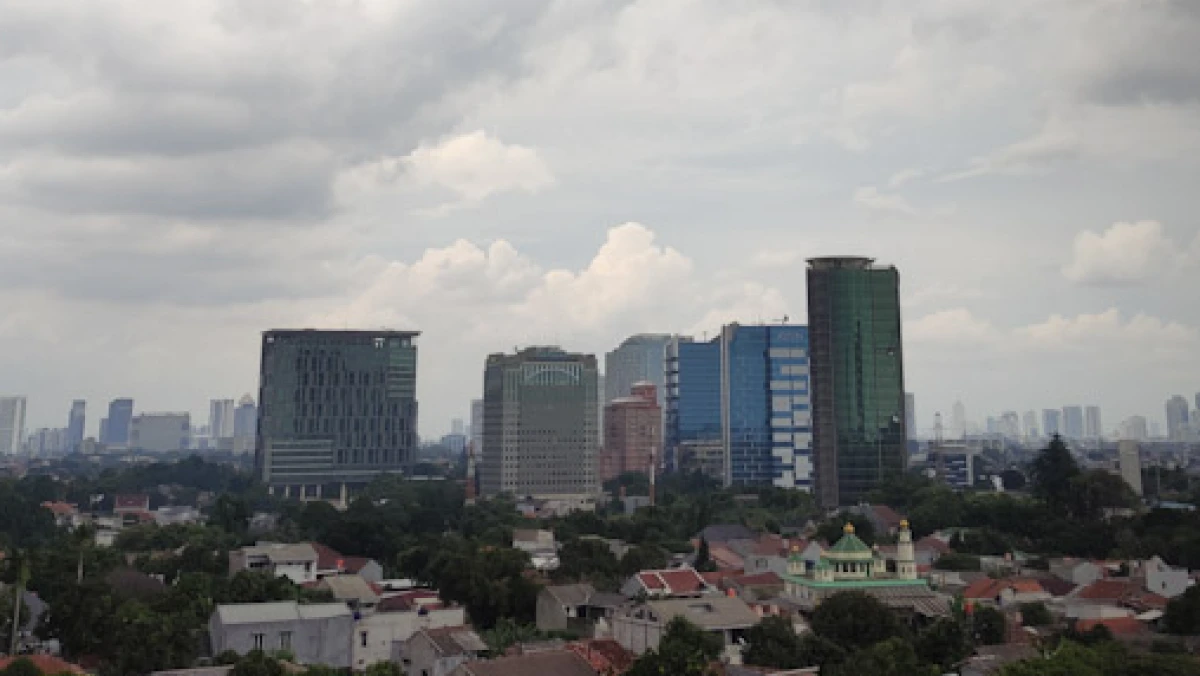 BMKG Prakirakan Cuaca Berawan hingga Hujan Sedang Guyur Jakarta Hari Ini
