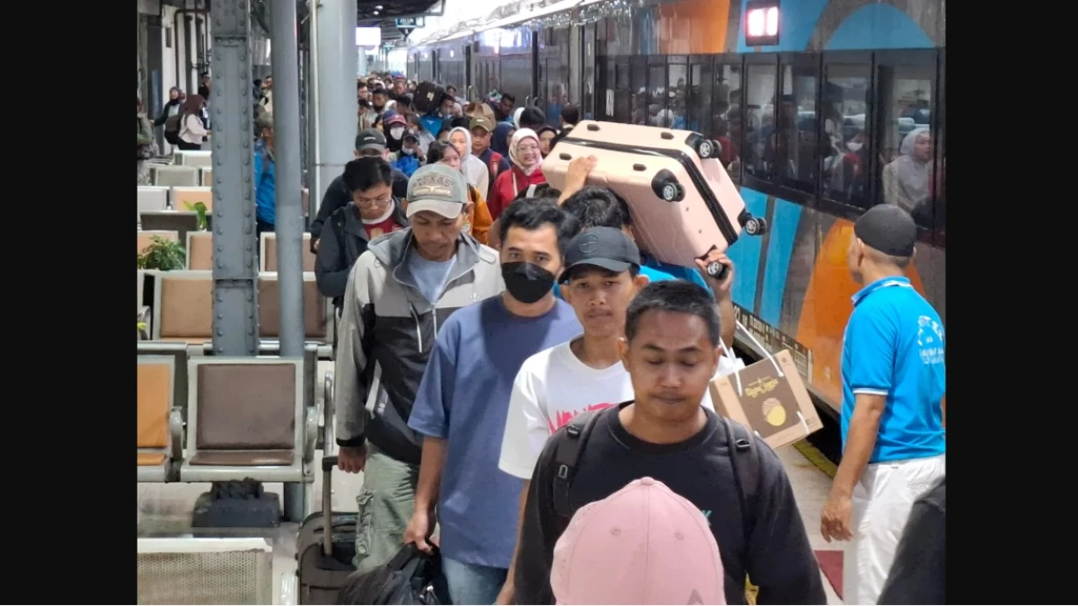 Angkutan Lebaran 2026 Disiapkan, KAI: Tiket KA Reguler Sudah Dapat Dipesan H-45