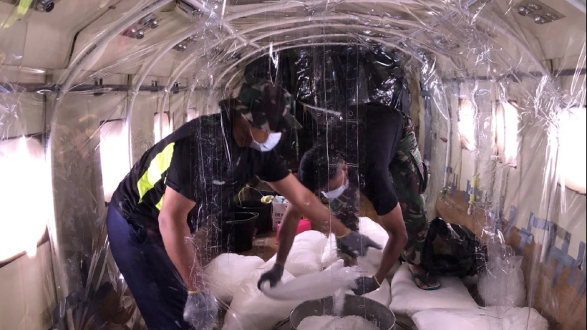 Tekan Risiko Bencana Imbas Hujan, BMKG-Pemprov Jakarta Lakukan Operasi Modifikasi Cuaca 7 Hari