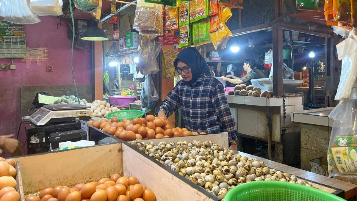 Update Harga Pangan Kamis: Cabai Rawit Rp91.700, Telur Ayam Rp33.700 per Kg
