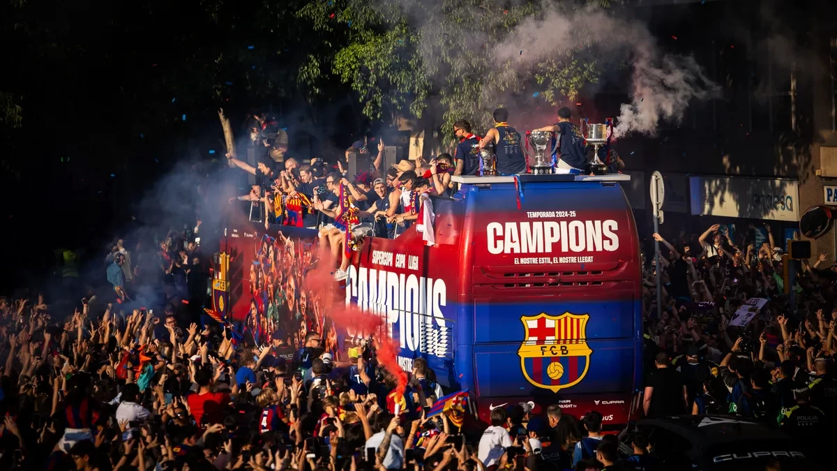 Barcelona Gelar Parade Akbar Juara La Liga dan Piala Super, Catalunya Berpesta!