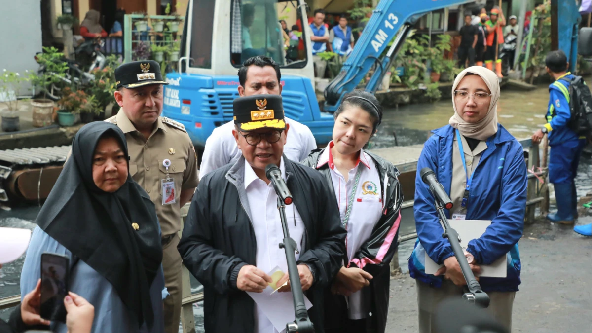 Curah Hujan Masih Tinggi, Gubernur Pramono Perpanjang PJJ dan WFH hingga 1 Februari