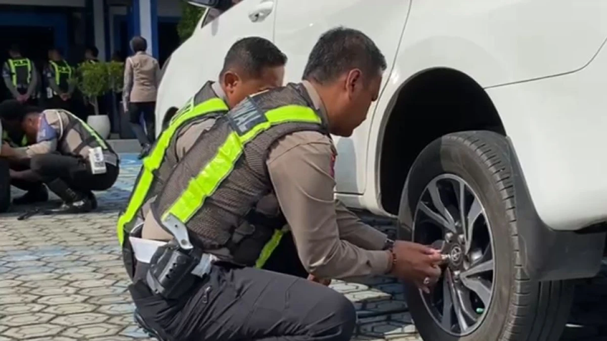 Polres Jombang Sebar Tim Burog Bantu Pemudik: Ada Montir Darurat, Layanan BBM, hingga Medis