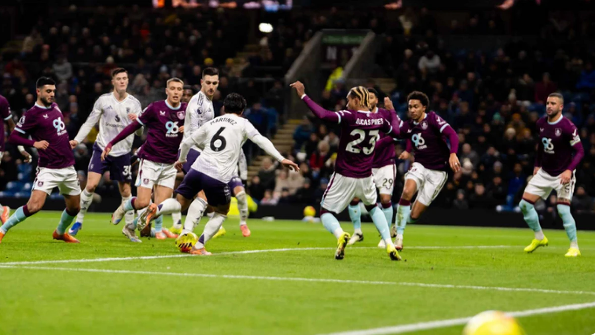 Drama 4 Gol di Burnley! Manchester United Lagi-lagi Gagal Menang