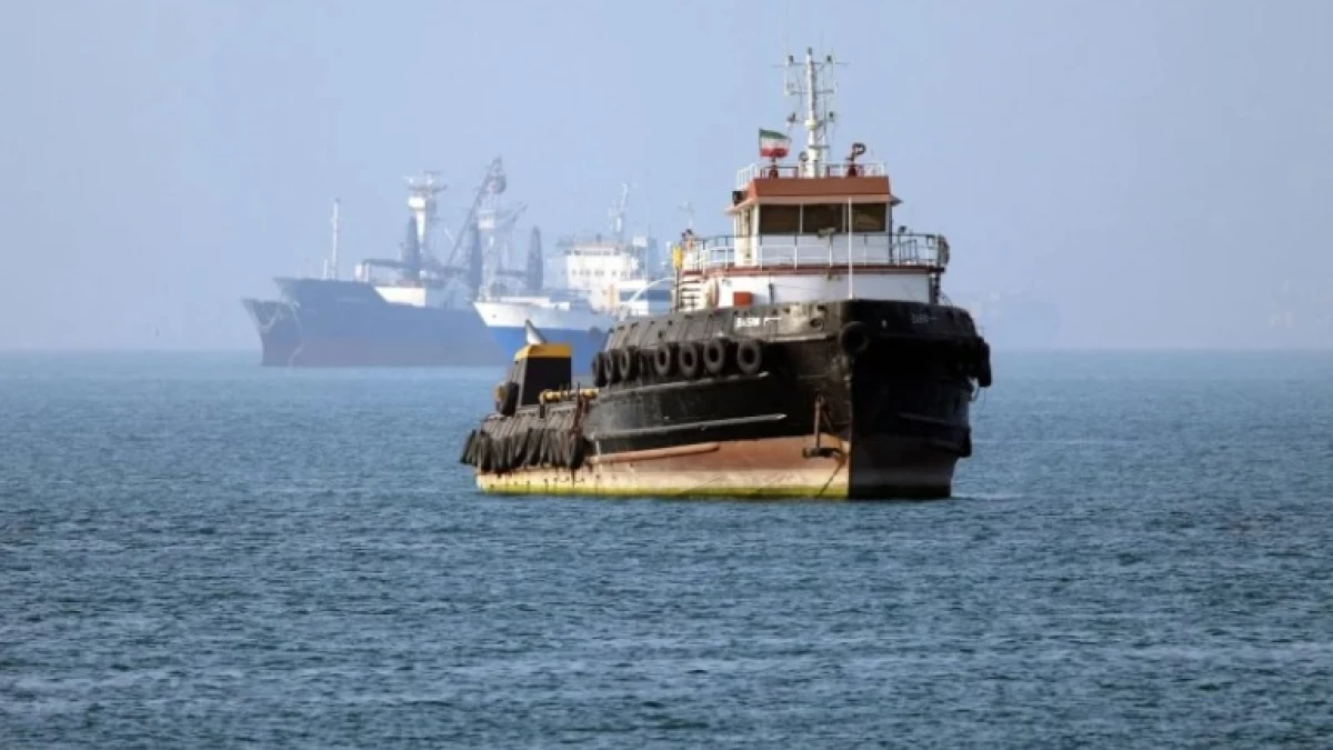AS Tuduh China Danai Iran, Desak Beijing Turun Tangan Buka Selat Hormuz