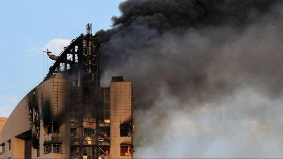 Serangan Iran Meluas ke 4 Negara Teluk Arab, Harga Minyak Dunia Melonjak Tajam