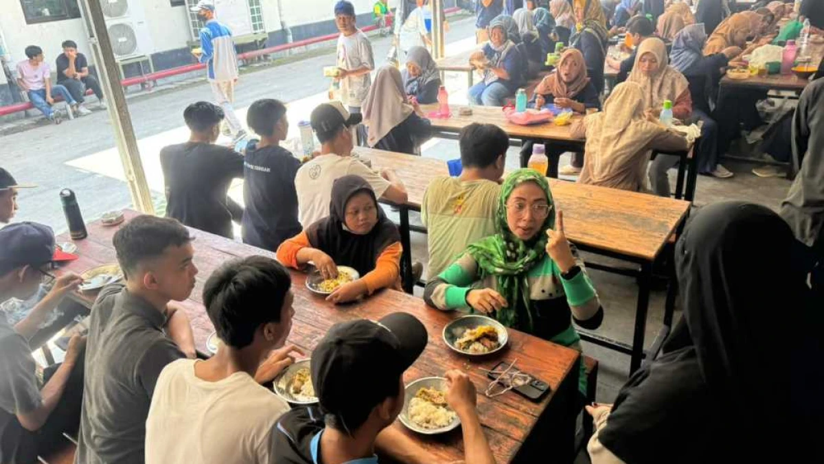 Kisah Karyawan Disabilitas di Pabrik Rokok HS: Menemukan Tempat Kerja Nyaman, Bahkan Sudah Mampu Lunasi Hutang