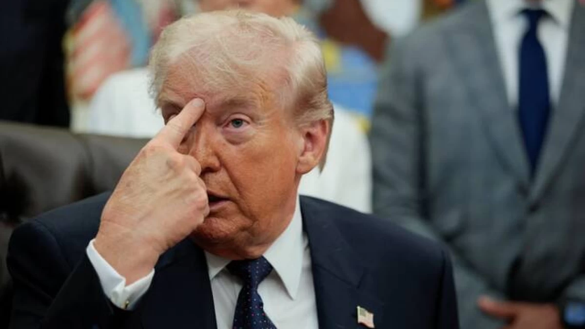 Trump Mundur Sementara, Setop Pandu Kapal Keluar dari Hormuz untuk Beri Ruang Kesepakatan dengan Iran