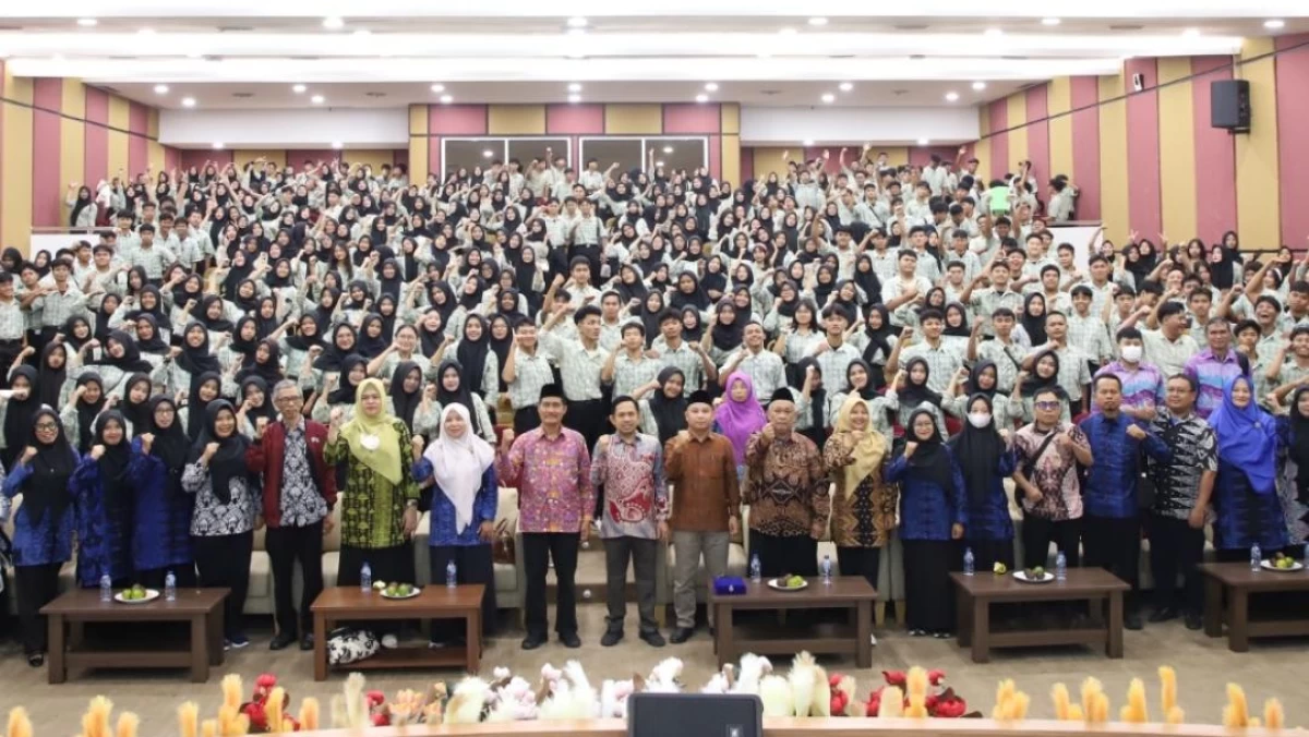 UIN Banten Diserbu 470 Siswa Tangerang, Warek Dedi Sunardi Beri Tips Jitu agar Tak Salah Jurusan