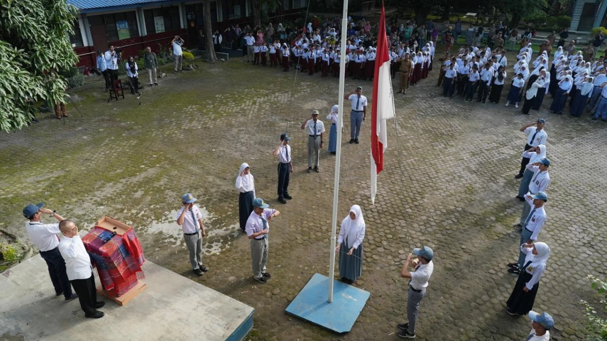 Sekolah Kembali Wajib Upacara Setiap Senin, Ini Teks Ikrar Pelajar Pengganti Janji Siswa