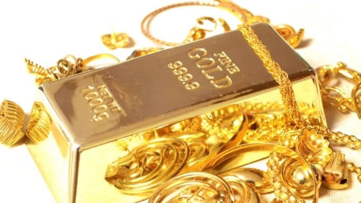 Harga Emas Dunia Melemah Jelang Lebaran, Emas Perhiasan di RI Dibanderol Rp2,6 Juta per Gram