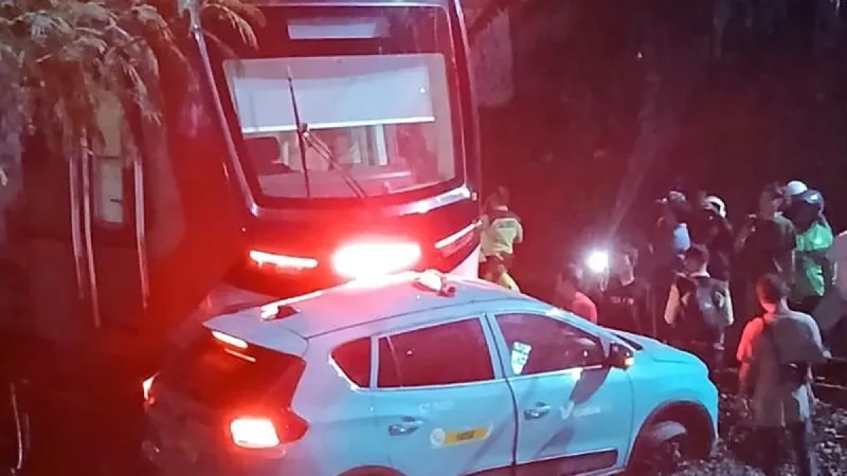 Penyebab Kereta Jarak Jauh Tabrak KRL Commuter Line di Bekasi Timur