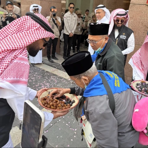 Abdul Satar, Jemaah Haji asal Palembang Puas dengan Layanan Akomodasi dan Konsumsi di Madinah