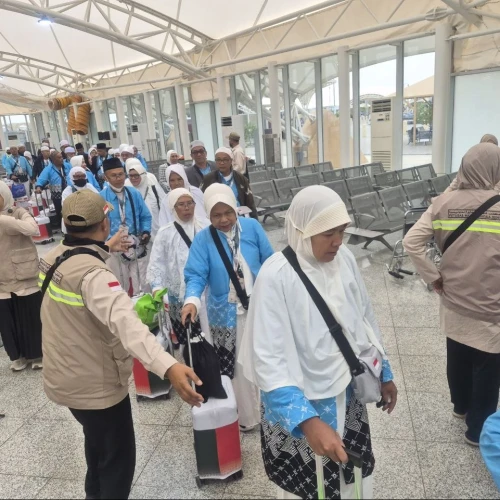 Gerak Cepat Tim Kesehatan Haji Tangani Jemaah Sakit