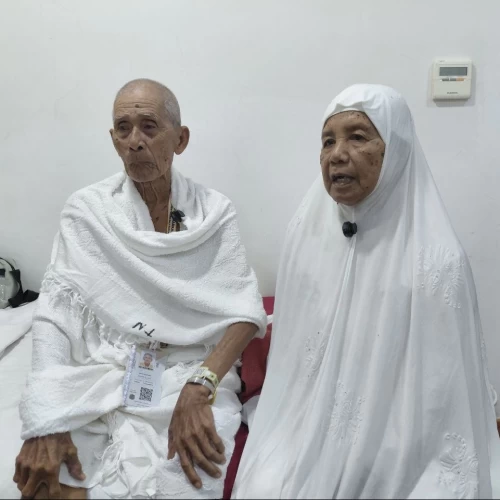 Cerita Haru Mbah Taruno, Abdi Dalem Pura Pakualaman Akhirnya Tiba di Tanah Haram