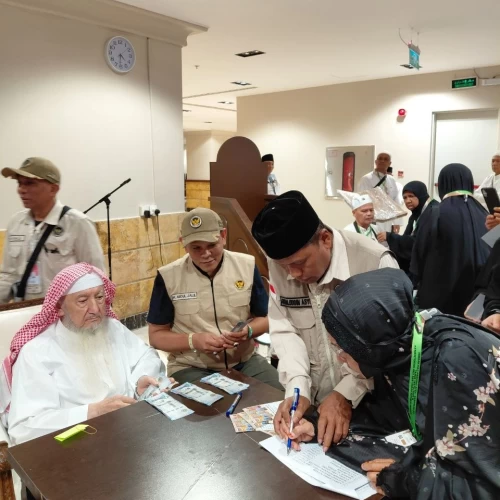 Pengelola Baitul Asyi Bagikan Dana Wakaf Rp52,1 Miliar ke Jemaah Haji Aceh