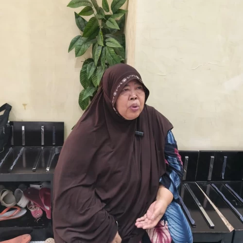 Kisah Halifah, Pedagang Kantin Sekolah di Gowa yang Menembus Impian ke Baitullah