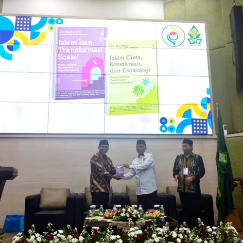2 Buku tentang Islam Cinta-Transformasi Sosial Diluncurkan Asosiasi Dosen Pergerakan di UIN Walisongo