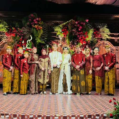 Potret Bahagia Keluarga Ahmad Dhani usai El Rumi dan Syifa Hadju Resmi Menikah