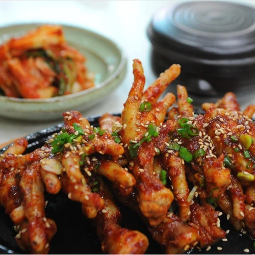 Rahasia di Balik Ceker Ayam, Bisa Jadi Camilan Favorit Anak yang Ternyata Penuh Manfaat