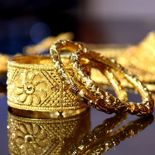 Harga Emas Perhiasan Melejit, 24 Karat Dibanderol Rp2.469.000